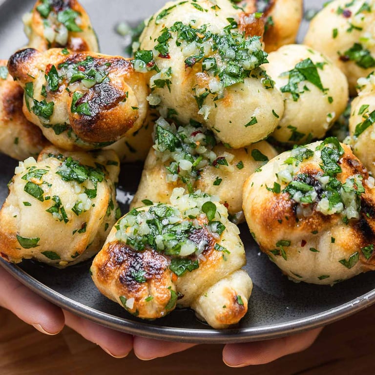 Delicious Garlic Knots