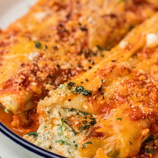 L - Baked Homemade Manicotti Pasta